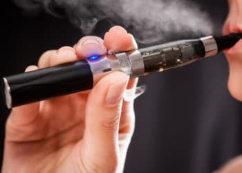 Electronic cigarettes, USA: “Vitamin E strong acetate causes diseases” – See more