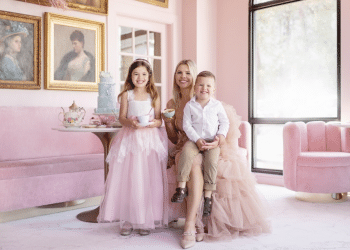 Rising Social Media Talent Megan Marie Komosa Shares Her Journey of Becoming a Blogger