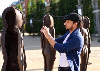 Dr. Sam Qurashi Shares His Insights on Overcoming Procrastination