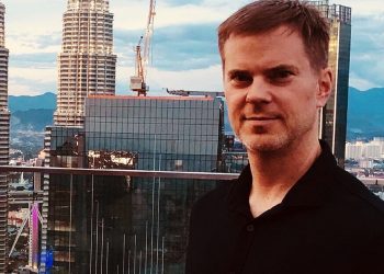 People Are Obsessed with Influencer John Jackson’s Wine Collecting Strategies on Instagram