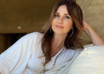 Here’s Why Shehera Mocellin Believes Your Ailment Might Be a Gift from the Universe