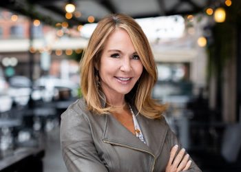 dr-courtney-r-mccashland