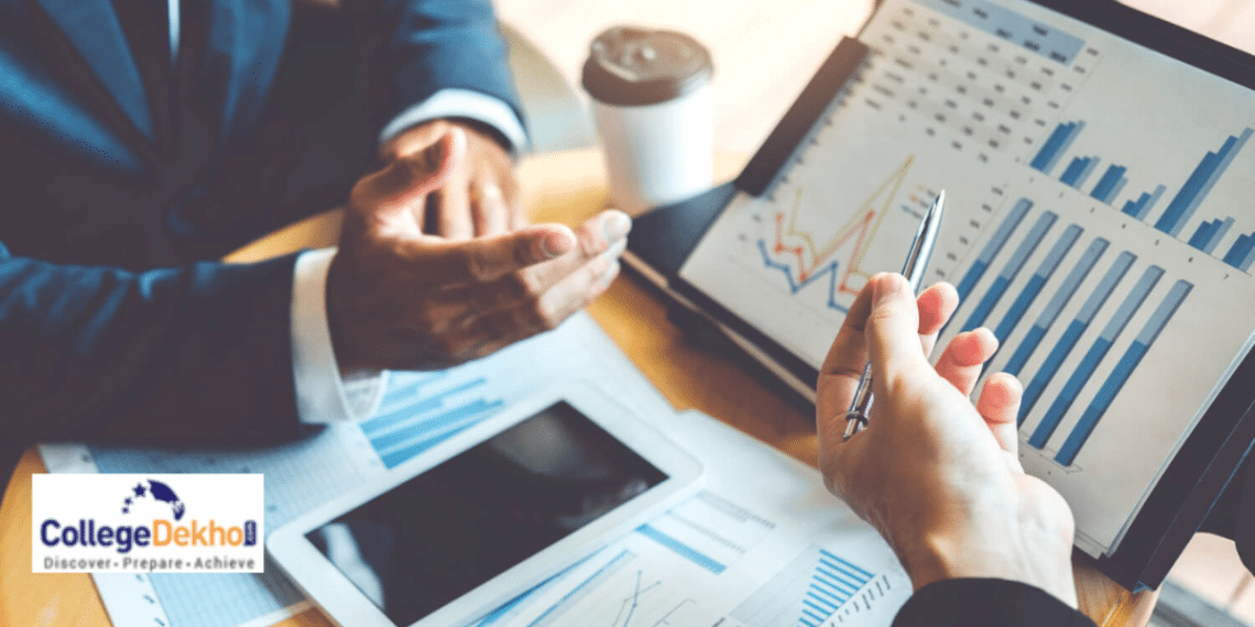 How to become a financial manager