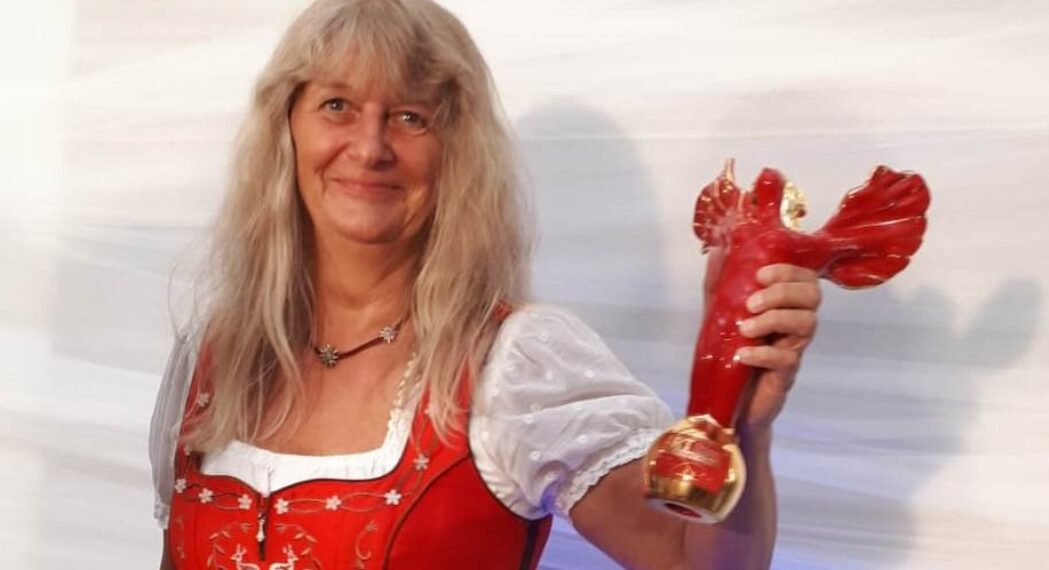 Steffi Rodigas: A Painter’s Odyssey Through Different Artistic Methods