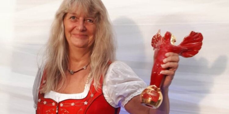 Steffi Rodigas: A Painter’s Odyssey Through Different Artistic Methods