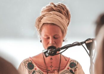 Healing Mind, Body, and Soul: Romy Schraenen’s Holistic Approach to Naturopathy